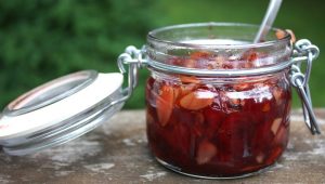 вишневое варенье с миндалем