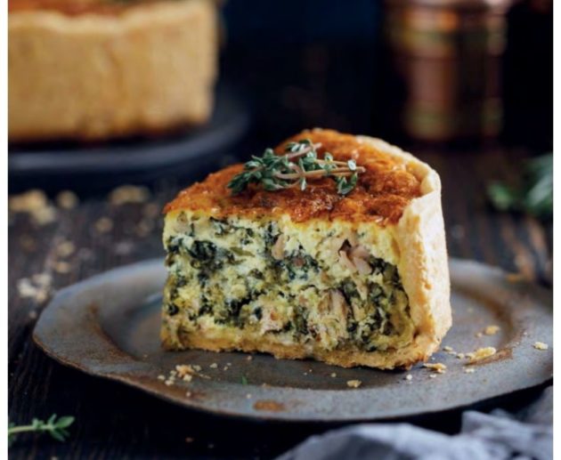 Киш со шпинатом и курицей