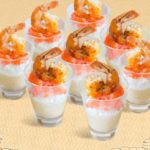 мусс из авокадо с лососем и креветками