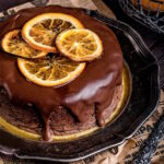 Мягкий шоколадный торт на апельсиновом желе