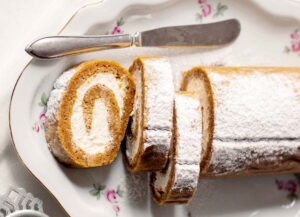 Морковный рулет