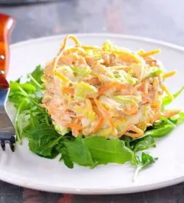 Салат с куриной грудкой и корейской морковью