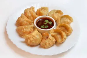 Жареные пельмени по-корейски