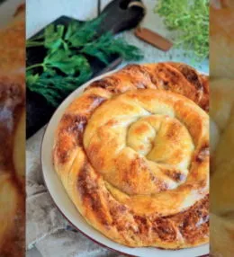 Улитка с творогом, брынзой и укропом