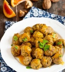 Мясные фрикадельки в апельсиновом соусе