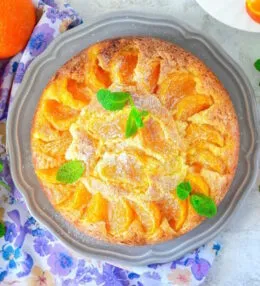 Шарлотка с мандаринами