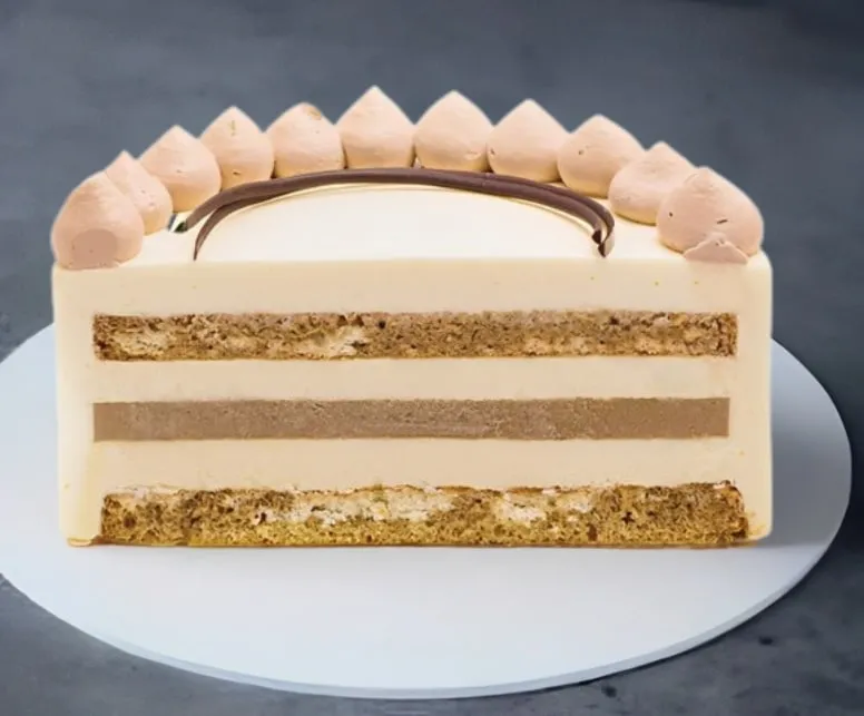Mousse Tiramisu Cake